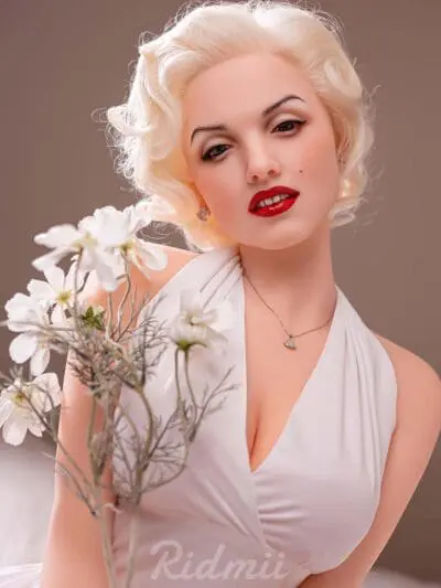 marilyn monroe sex doll