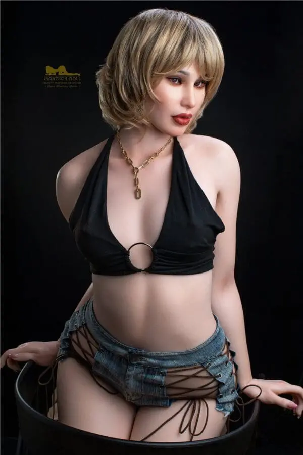 robot sex doll blowjob