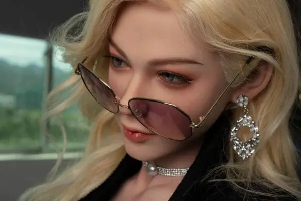 Lubby – 5’9″ | 174cm Sex Doll - Image 6