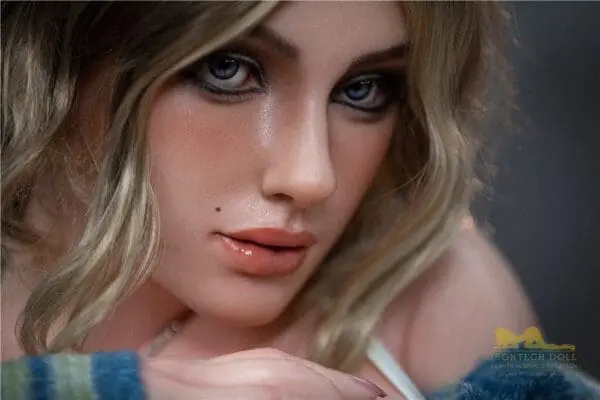 Luna – 5’0″ | 152cm Sex Doll - Image 7