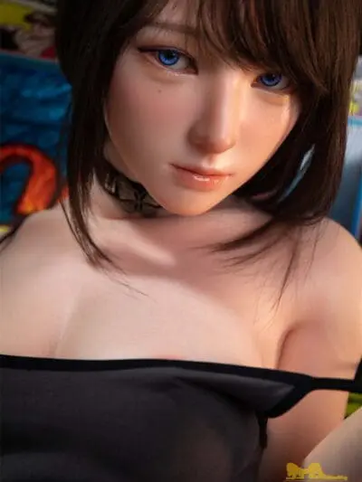realistic japanese sex doll