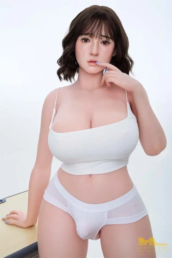 female sex doll with penis