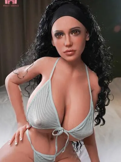 short cute sex doll