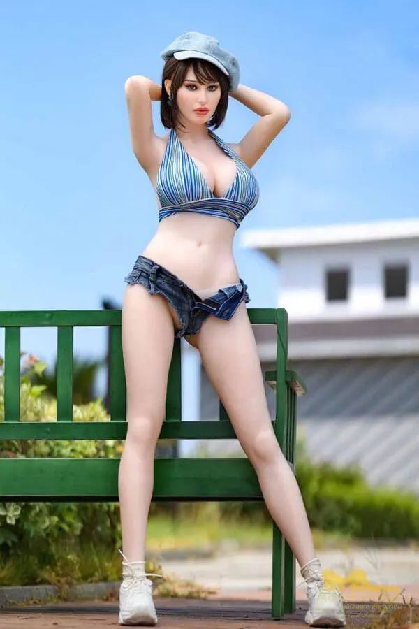 Valentina – 5’4″ | 163cm Sex Doll - Image 8