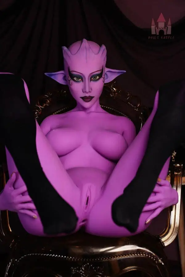 pussy and ass masturbator