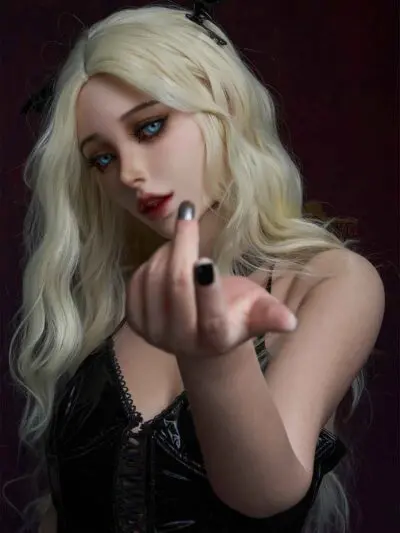 Mariana – 5’4″ | 164cm Sex Doll