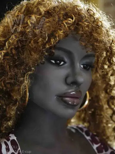 Luna – 5’3″ | 162cm Sex Doll