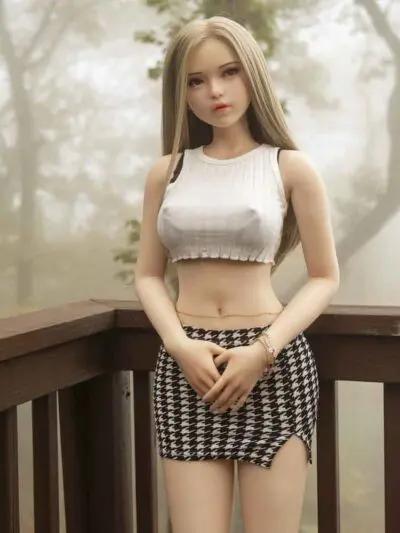 Phoebe – 4’6″ | 140cm Sex Doll