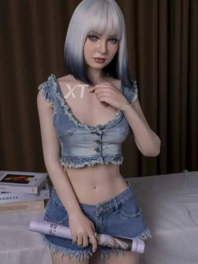 Natalie – 5’3″ | 161cm Sex Doll